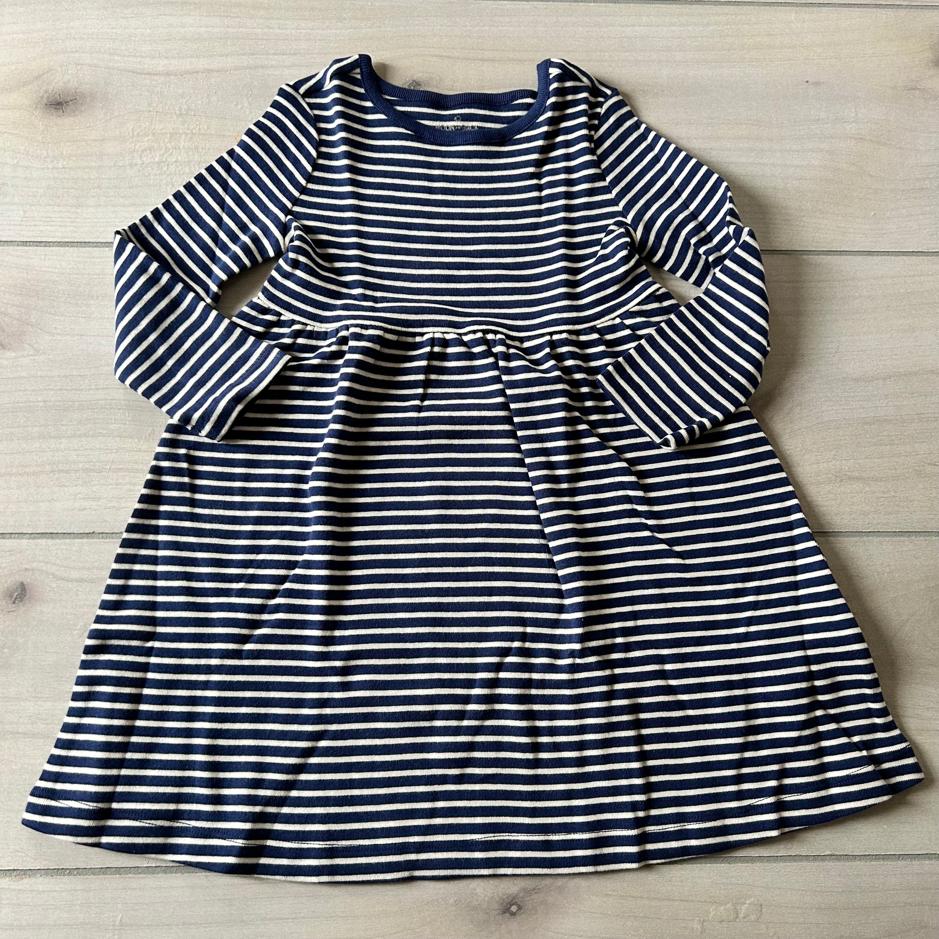 NWT Hanna Andersson Moon & Back Navy Striped Long Sleeve Cotton Dress NWT Hanna Andersson Moon & Back Navy Striped Long Sleeve Cotton Dress