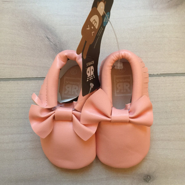 NEW Romirus Pink Faux Leather Moccasins